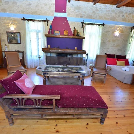 Viglatoras Traditionals Apartment Krousonas (Crete)