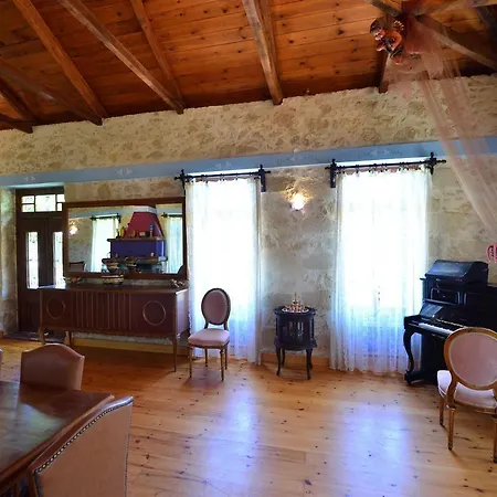 Viglatoras Traditionals Apartment *